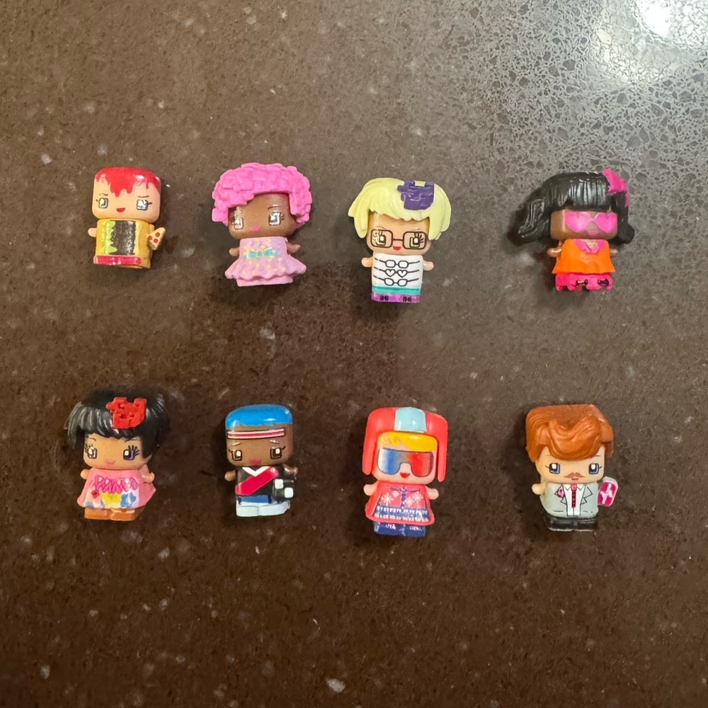 8 Mini Mixies (Not sold anymore)